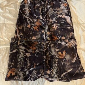 Camo Leaf Print Pants